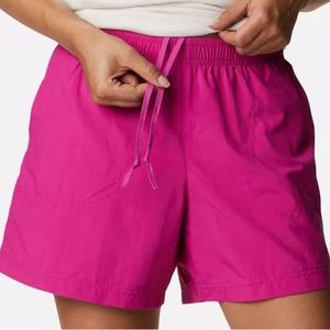 NWT Columbia Sandy River Shorts